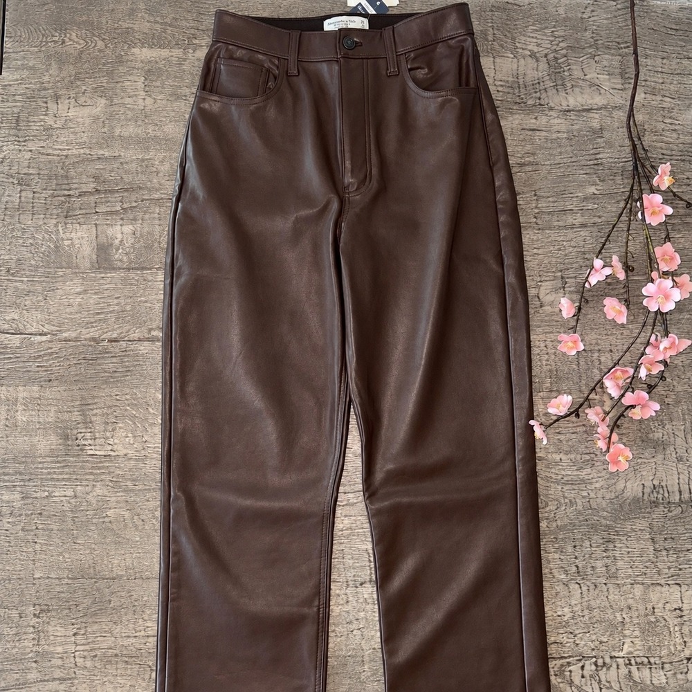 Abercrombie Vegan Leather Pants Curve Love 90s Straight Brown 27/4 Long NEW